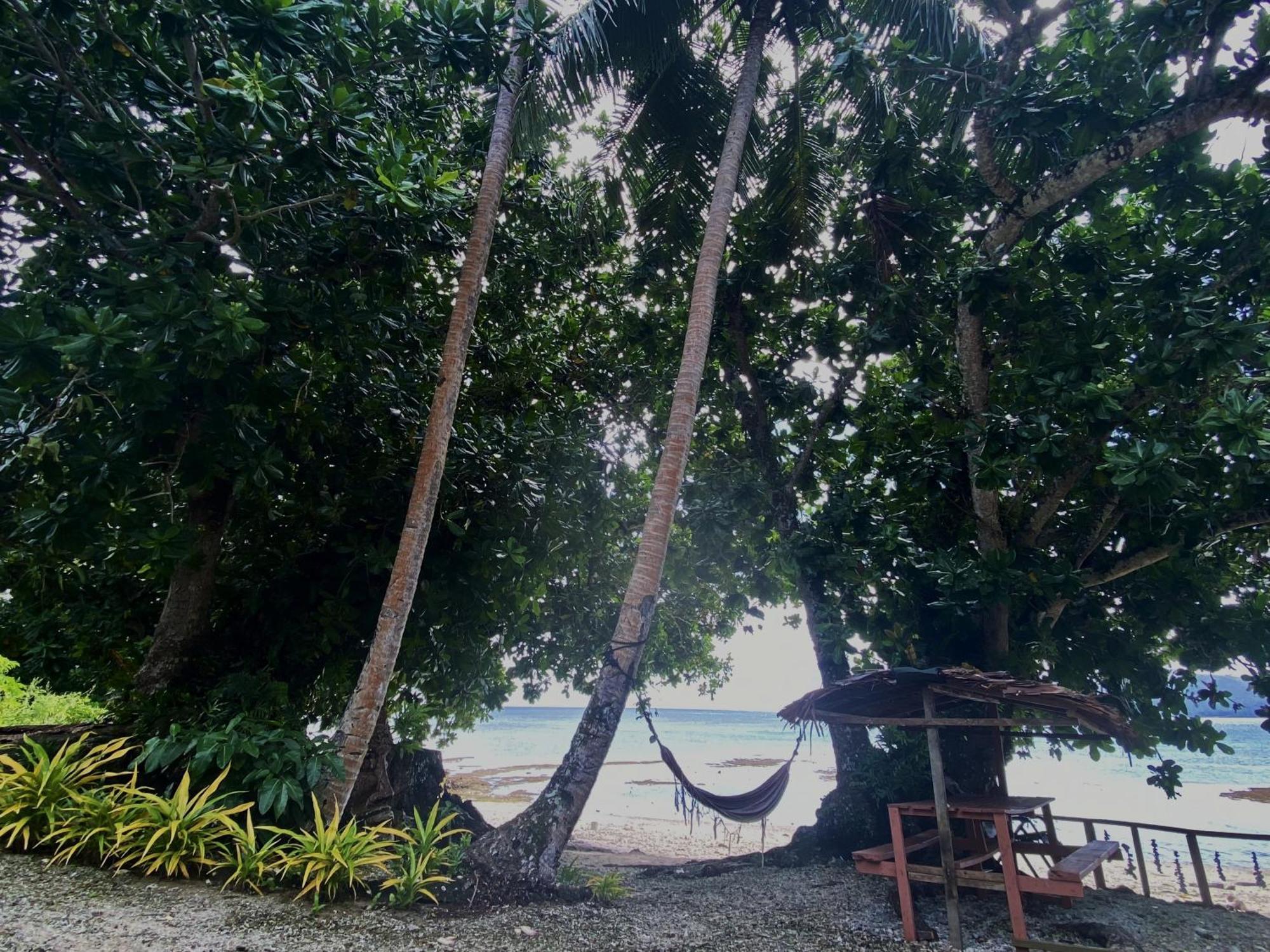 Vatupau Beachfront Bungalows Port Vila Esterno foto